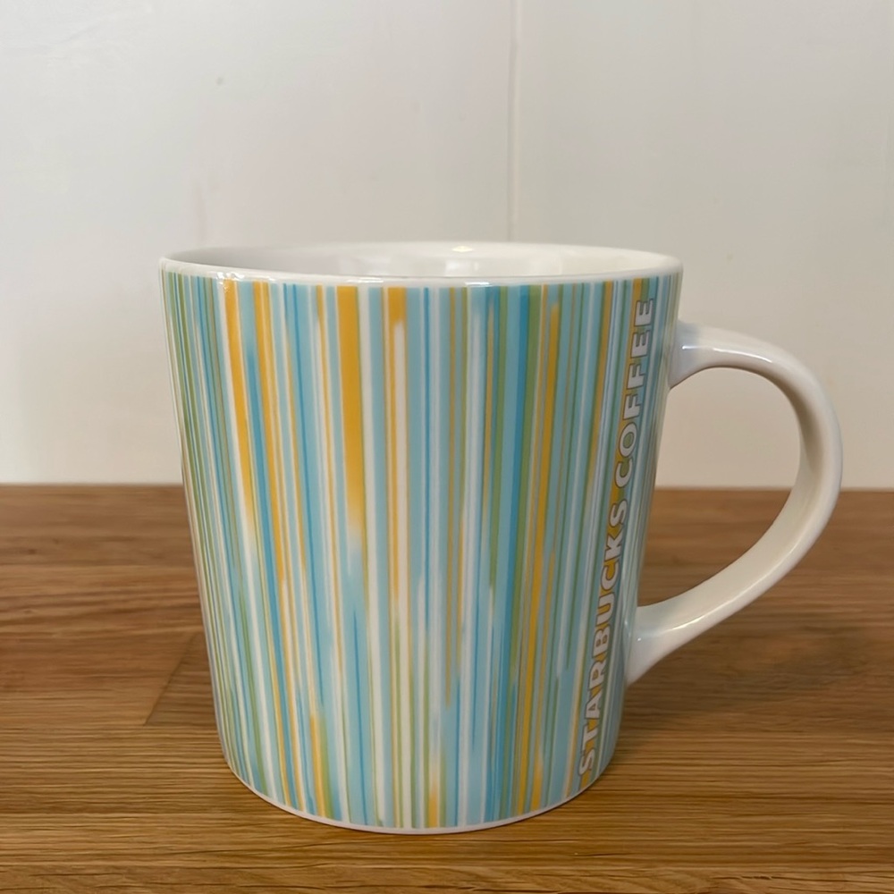 2005 Starbucks Mug - 16 oz